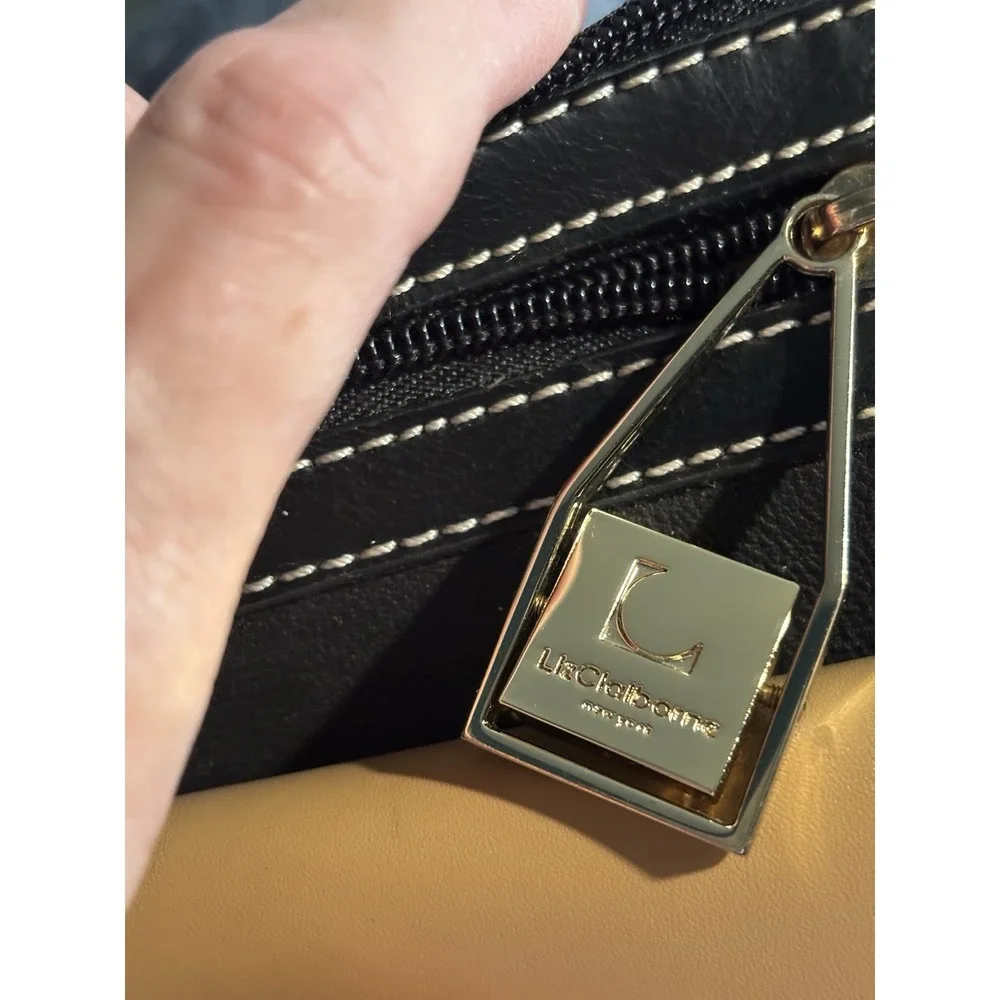 Liz Claiborne liz claiborne